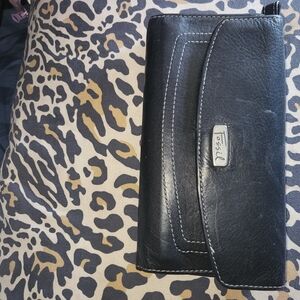 Fossil Black Leather Trifold Wallet with Contrast Stitching
